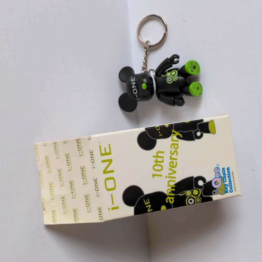 Qee Key Chain